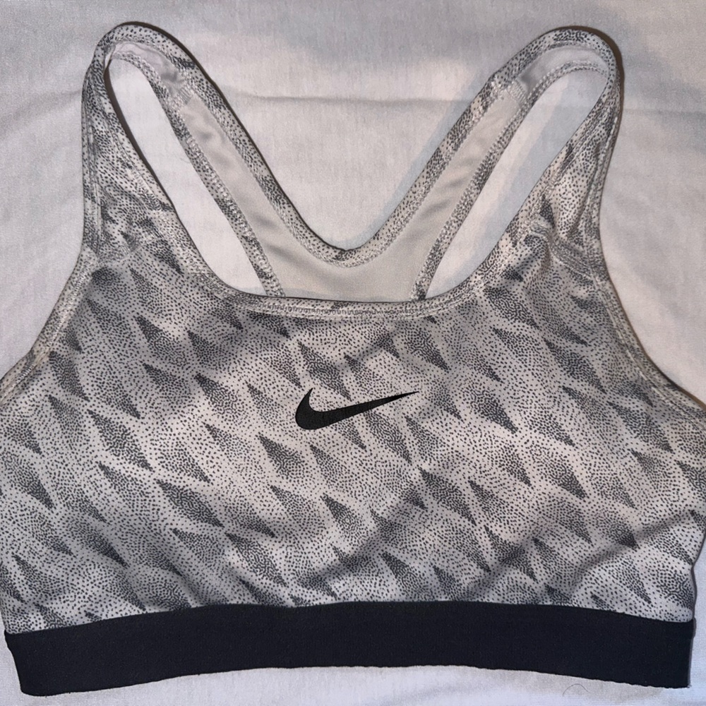 (2) Women’s Nike Dri-fit sports bra